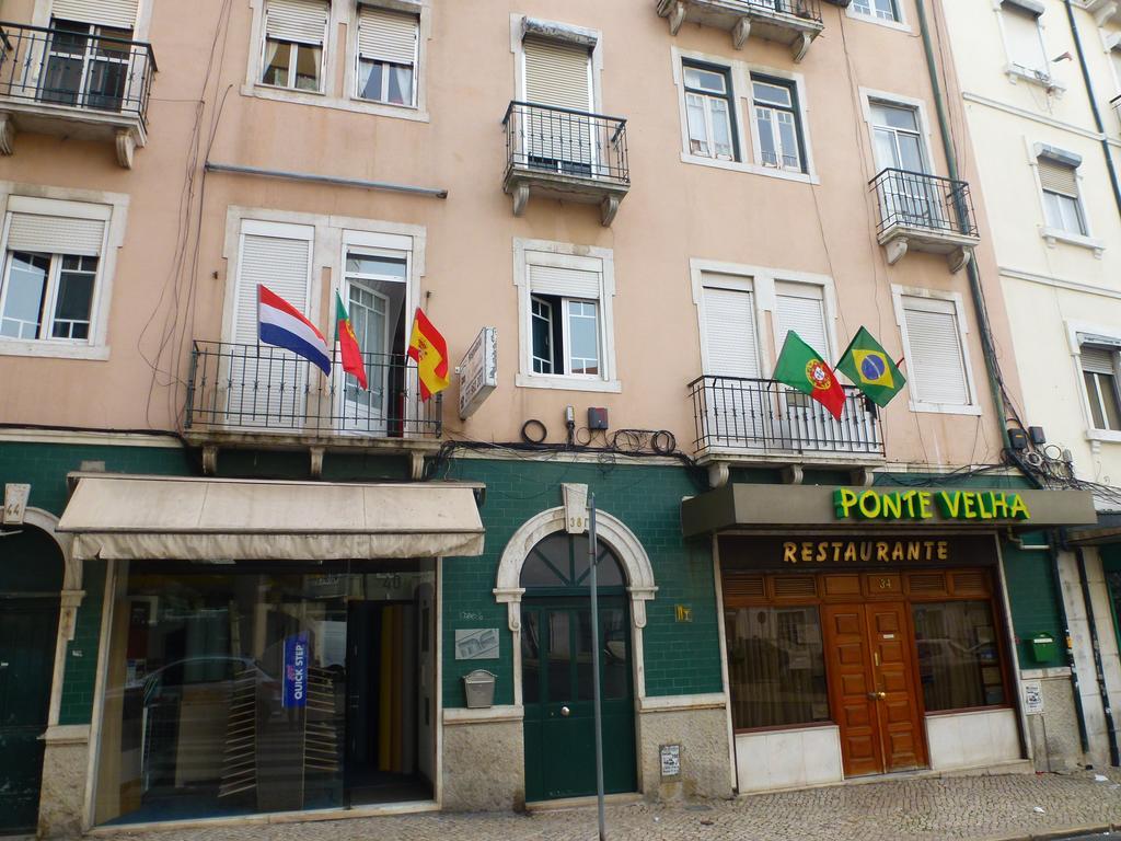 Hospedaria D. Damelio Lisabona Exterior foto